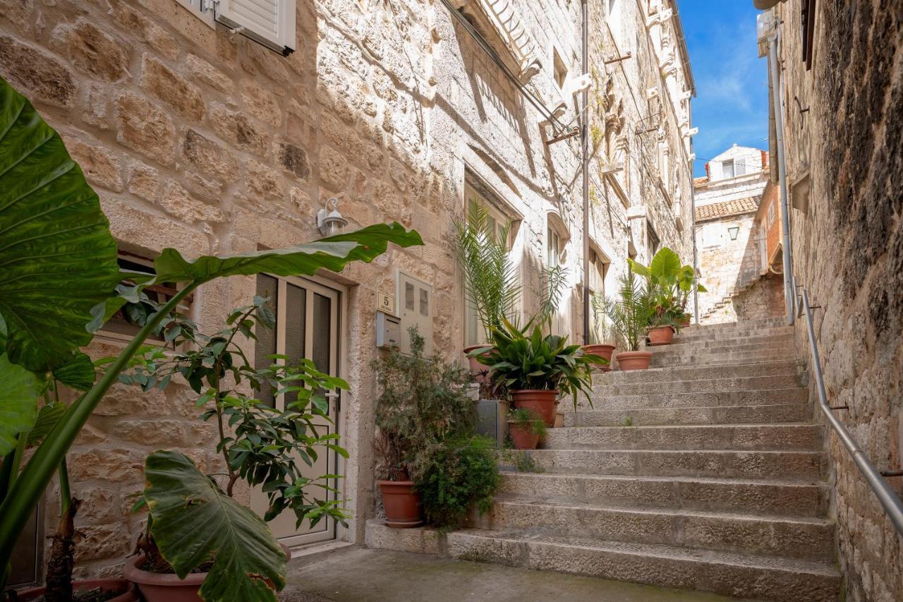 Harbourside Guesthouse Mandina - Zf Hvar Hvar Town Bagian luar foto